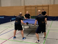 Tischtennisspieler in Aktion