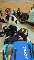 Die Spielerinnen und Spieler aus Igstadt hatten ihr Maskottchen zur Unterstützung dabei